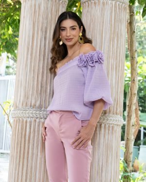 Blusa violeta lila