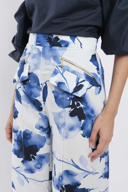 Pantalon tulipan estampado azul - Imagen 4