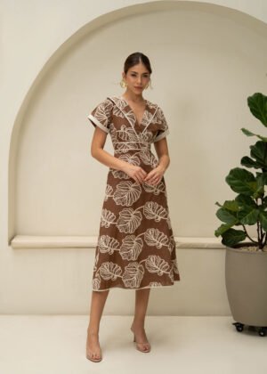 Vestido jackie bordado cafe